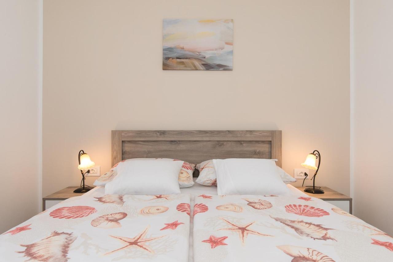 Apartman Jugo Punat Buitenkant foto